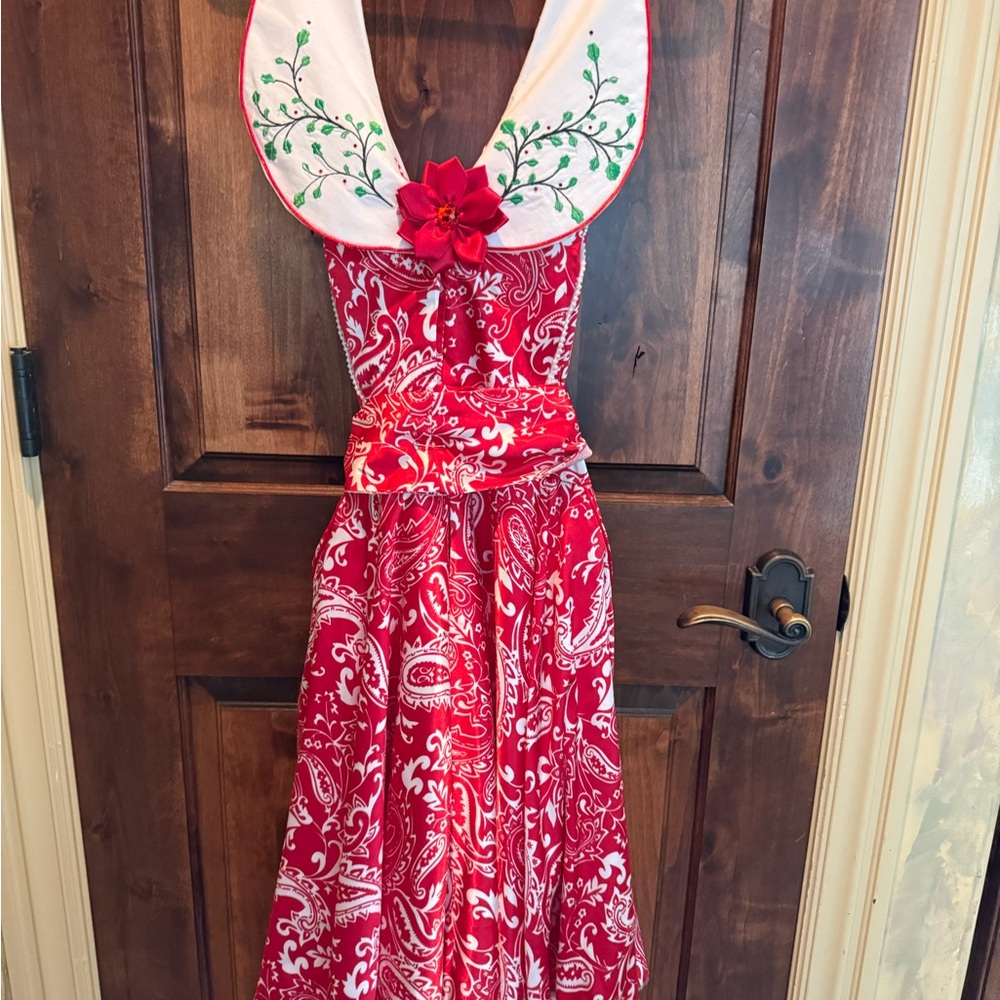 Elegant Strapless Red Paisley Dress